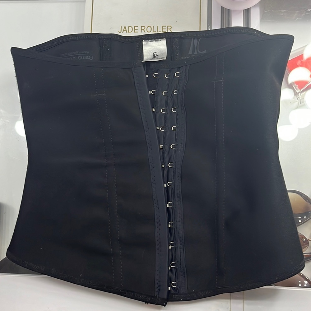Waist trainer/Faja